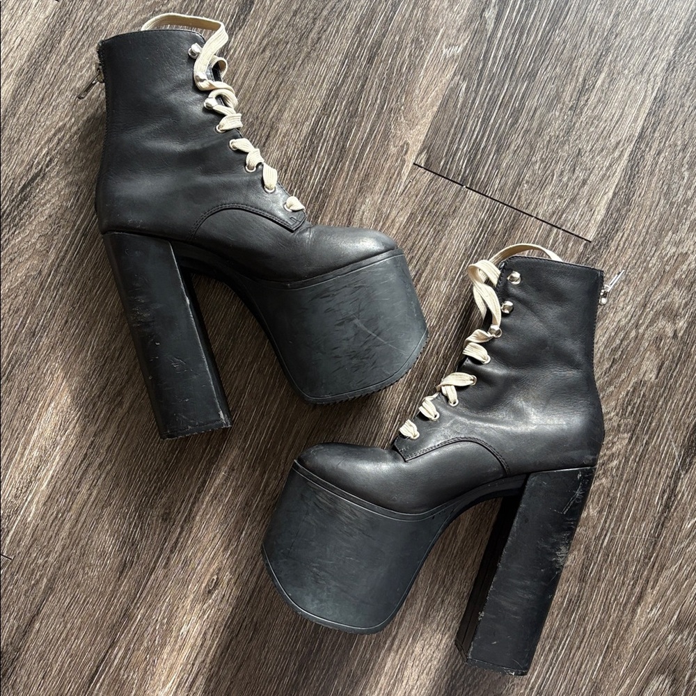 Unif Salem Platform Ankle Boots - Picture 3 of 14